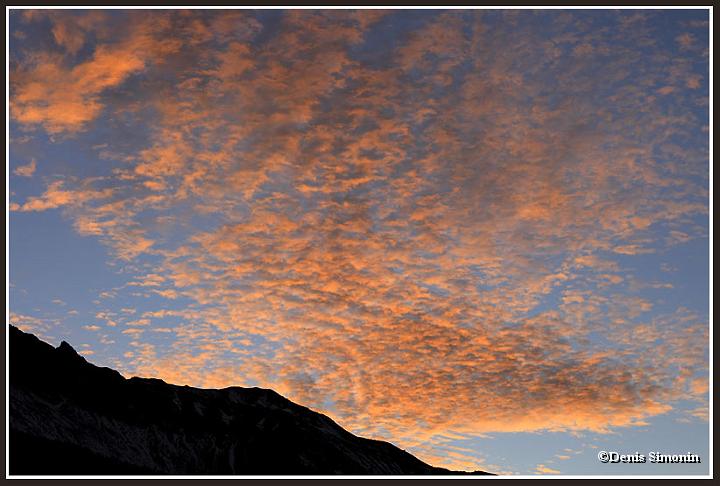 coucher de soleil sur les nuages